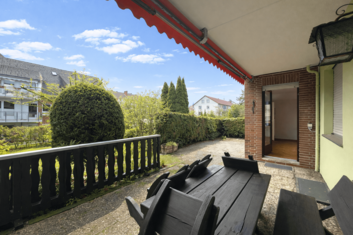 Renoviert! Großzügige 5 Zimmerwohnung | Garten mit Terrasse und neue Einbauküche